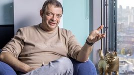 «Я никогда деньги не прошу — только предоставляю... в кредит». Сооснователь monobank посмеялся над мошенниками, которые выманивают деньги в Telegram от его имени