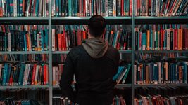 Нібито найбільша піратська онлайн-бібліотека у світі була пов'язана з росіянами. ФБР їх арештувало  