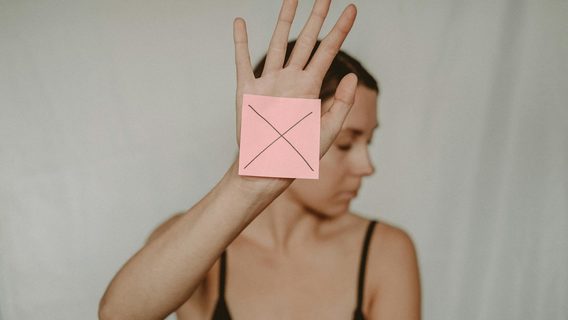 «У Telegram на аватарці було пиво» та «матюкався в пості в LinkedIn». HR експертка запитала, які найдивніші причини відмов отримували айтівці. Список подекуди дивовижний
