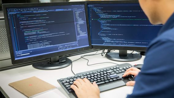 У другому кварталі 2025 року стали більше наймати Python, Fullstack i C++ розробників. Як змінилися зарплати айтівців за останні три місяці У другому кварталі 2025 року стали більше наймати Python, Fullstack i C++ розробників. Як змінилися зарплати айтівців за останні три місяці