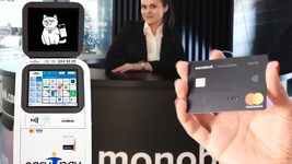 В терминалах EasyPay сбой. Пользователи жалуются, что они не принимают наличные деньги на карты monobank. Мы узнали, что происходит