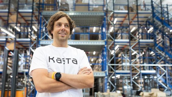 Щоб вижити під час війни Kasta змінила бізнес-модель, перетворившись на маркетплейс. Скільки продавці заробили там у 2023 році?