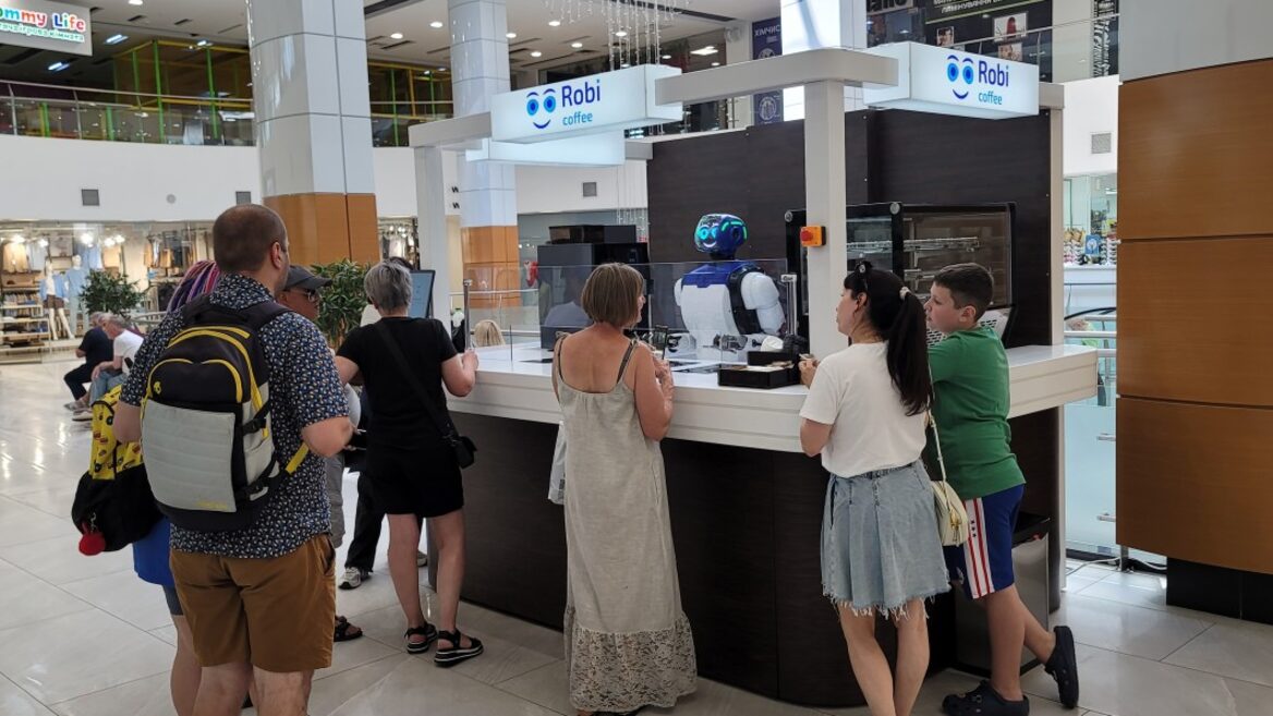 Ukrainian robot barista advises users to take shelter during an alarm and refuses to make coffee for rude people. RoboL Robotics launched the first robot cafe in a shopping mall in Dnipro