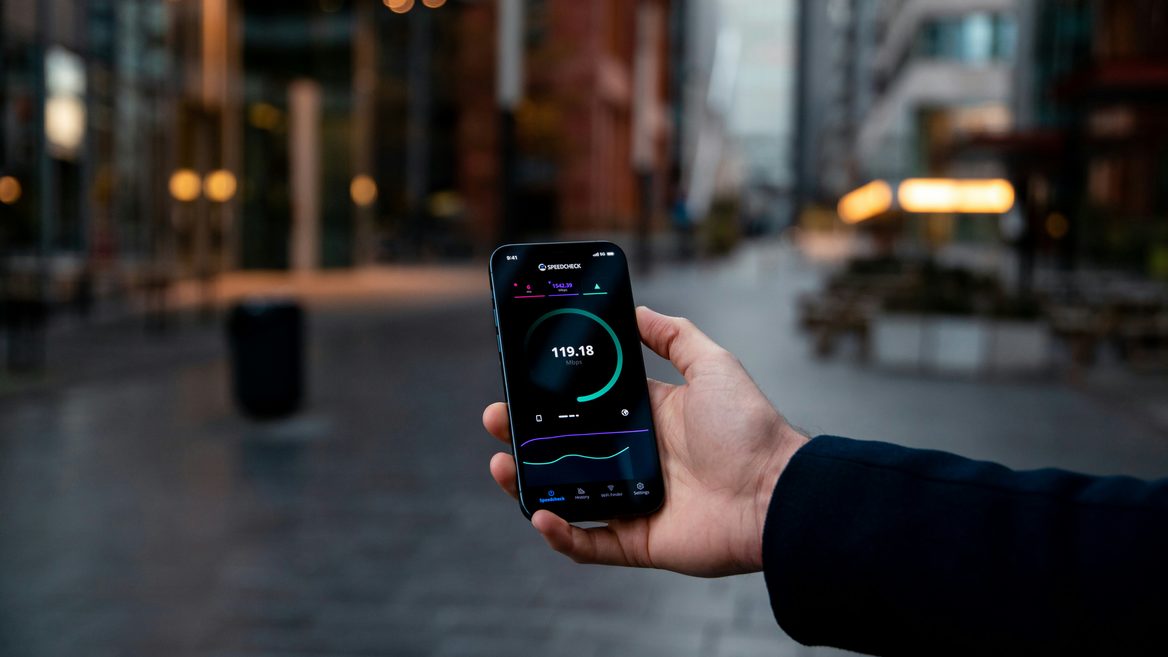 Kyivstar is the new leader in internet speed and also has the best mobile network. What do the results of a recent Ookla study say?