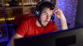 Покупают игры, устали от милитари-сеттинга и не играют в проекты российских разработчиков. Портрет украинского геймера 2023 года