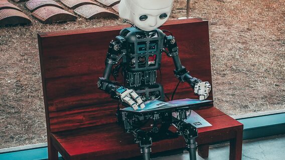 AI agents read CLAUDE.md, but don't always follow instructions. Ukrainian developer explains how to better write documentation for them