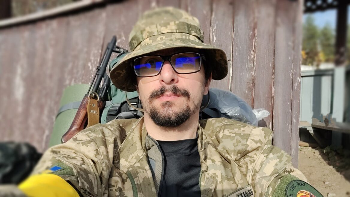 Without leveling but with spatial puzzles. Stas Shostak about the new game Hear My Light, everyday life in the Armed Forces of Ukraine and the perfect development "under the palm tree"
