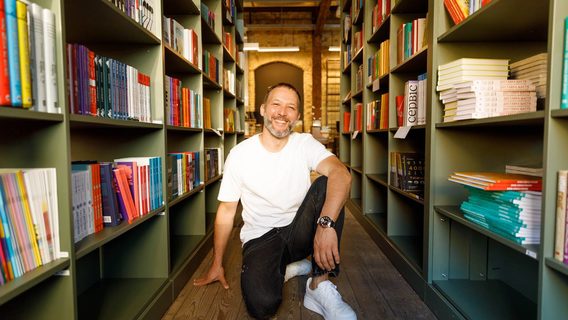 ReadEat founder Dmitry Feliksov announced the launch of the Bookticket platform, which is intended to unite publishers, bookstores, and readers