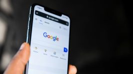 Talk of AI in iPhone search hits Google and Apple shares