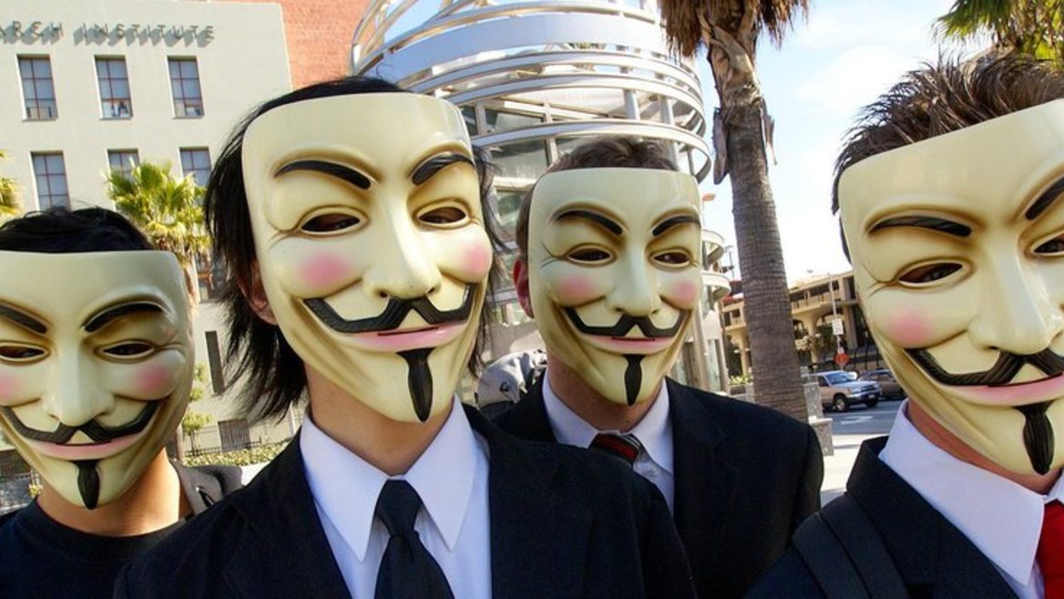 Хакери Anonymous зламали російський Центробанк і помстилися компаніям які не пішли з рф