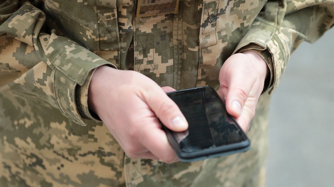 Українські військові подали вже 800 000 рапортів через застосунок «Армія+». Які напрямки найпопулярніші