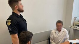 Cyber ​​police have taken to court cases of businessmen who entered data on fake HIV-infected people into the information system. This allowed them to be removed from military service and travel abroad.