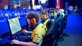 Гроші і кіберспорт. Скільки українська NAVI заробила за перші півроку Гроші і кіберспорт. Скільки українська NAVI заробила за перші півроку