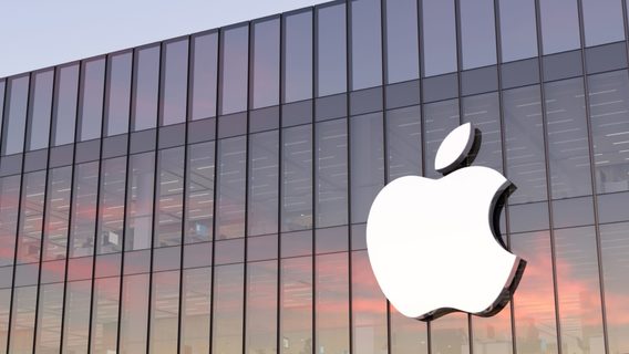 Apple інвестує $500 млрд у виробництво в США та наймає 20 000 людей: які ще плани компанії на наступні 4 роки