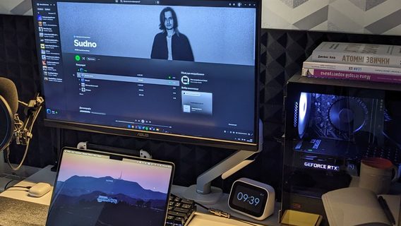 «Три роки в UI/UX дизайні, і моїй шиї срака». Айтівці розмірковують як треба та не треба організовувати робоче місце та що призводить до проблем зі здоров’ям