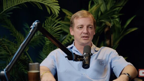 Засновник WhiteBIT: «Багато молоді в Україні працює на галерах, коли тебе запрягають у човен, і ти гребеш, гребеш, гребеш, і куди ти догребеш — невідомо. Блокчейн-індустрія може виступити ковтком свіжого повітря»