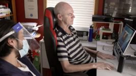 Хотите управлять компьютером мысленно? Стартап Synchron уже тестирует мозговой имплантат для этого. В него инвестировали Билл Гейтс и Джефф Безос: как это работает?