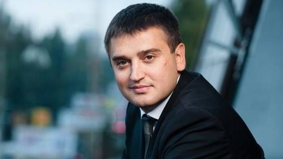 UPD. IT-компанія «Сімкорд», яку заступник голови Мінцифри Борняков називав пірамідою, виграла суд про захист ділової репутації. Чиновник подає апеляцію