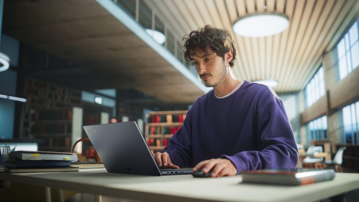Продуктивність і портативність в одному корпусі. ASUS пропонує оновлену лінійку ноутбуків для бізнесу ExpertBook 