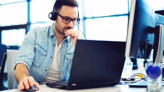 Half of Ukrainian IT professionals fear being fired, while AI specialists feel most confident — study