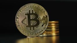 Біткоїн досяг нового рекорду: що спричинило стрибок до $124 000 Біткоїн досяг нового рекорду: що спричинило стрибок до $124 000