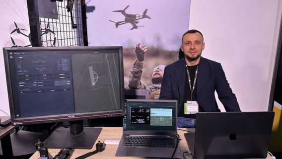 Українська компанія створює ПЗ, щоб знищувати ворожі безпілотники зенітними FPV-дронами. Що може Sky Hunter