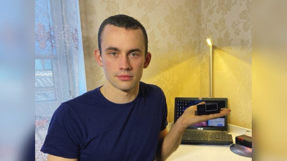 Студент луцького «політеху» розробив пристрій для безпечної засмаги