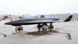 В Китае разработали сверхзвуковые беспилотники, что быстрее скорости звука втрое. Чем опасен отряд такого оружия и кому угрожает