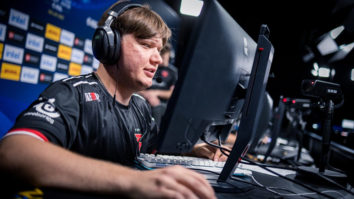 "Time to stop wasting your life on the bench": S1mple became a player for the little-known BC.Game after 9 years in NAVI
