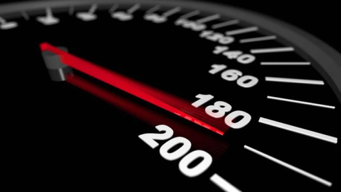 У Раді готують нові штрафи за перевищення швидкості: до 17 000 грн для системних порушників