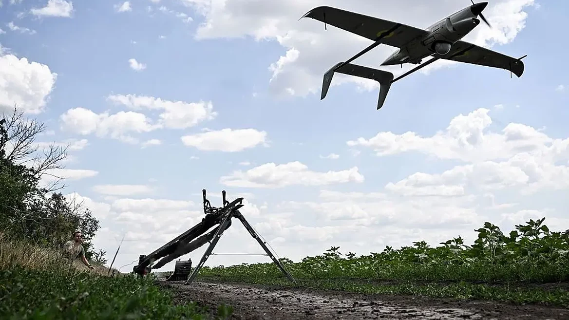 Українські розвідувальні дрони Raybird купує армія США. Skyeton отримала контракт на $1064 млн. Які технології з США можуть з’явитися в українських дронах? 