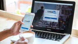 “Your suffering is over.” Ukrainian IT professional improves LinkedIn messenger and offers free access to the first thousand users