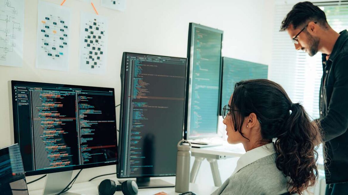 5 ІТ-професій що найшвидше розвиватимуться у 2026 році за версією LinkedIn