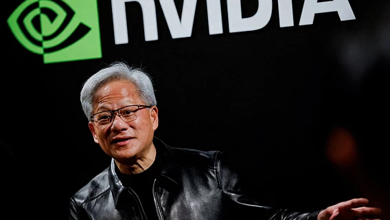 «Нуль відсотків імовірності». CEO Nvidia відкинув сценарій кінця світу через ШІ та звинуватив конкурентів в ухиленні від законів