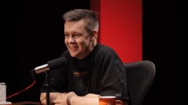 Azhnyuk remembered how, together with Andrey Karpaty, he roasted almonds in the parking lot with Elon Musk's flamethrower