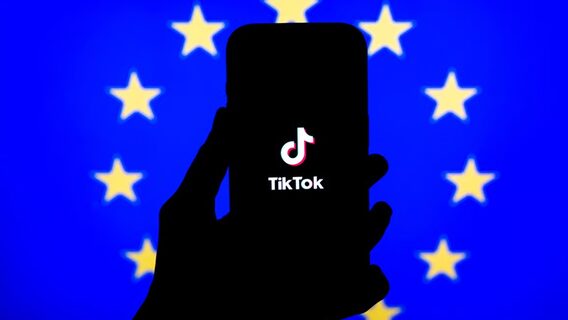 Єврокомісія звинуватила TikTok у дизайні, що викликає залежність