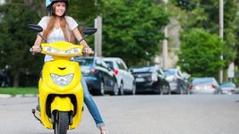 The first electric moped rental service has been launched in Kyiv: how to use it
