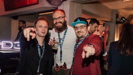 Руська геймдев тусовка веселиться на кіпрських корпоративах, у той час як увесь світ сумує за загиблими в Україні