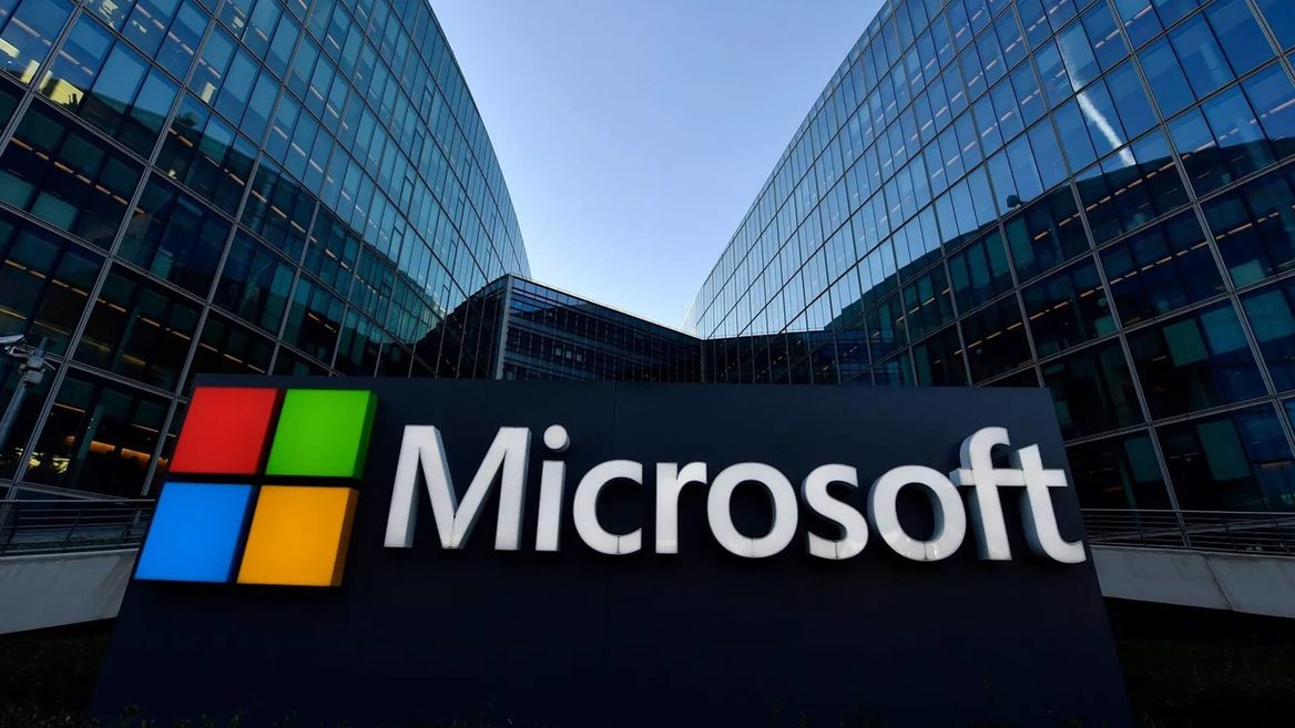 Microsoft переманила понад 20 ШІ-фахівців Google DeepMind