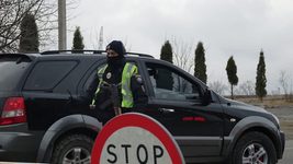Українці створили додаток, який вміє визначати власника авто за фото номерів  