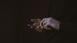 Russian hackers attacked Ukrainians' iPhones with a new hacking tool
