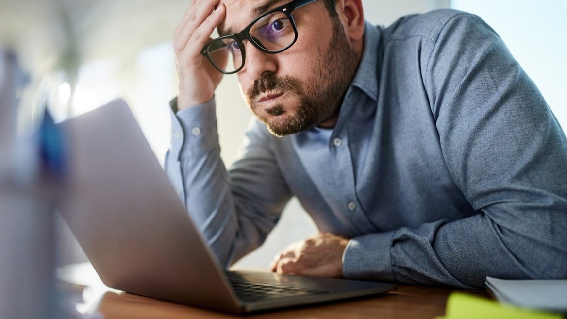 "HR-schematosis on the despair of IT workers": Software Engineer claims that behind the mass rejection of candidates is a scheme of HR and recruiters who earn money from career consultations and editing resumes