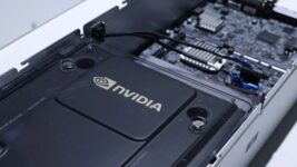 Співробітник Nvidia намагався контрабандою провезти ШІ-чипи до Китаю