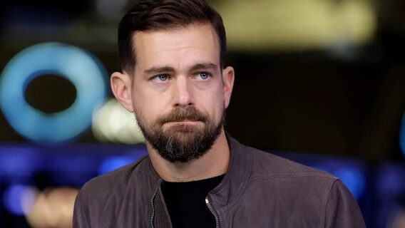 Фаундер Twitter звільнив майже половину працівників своєї нинішньої компанії через ШІ. Понад 4000 людей отримали солідну вихідну допомогу 