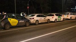 Bolt, Uklon and Uber ask Kyiv authorities to legalize night transportation during curfew