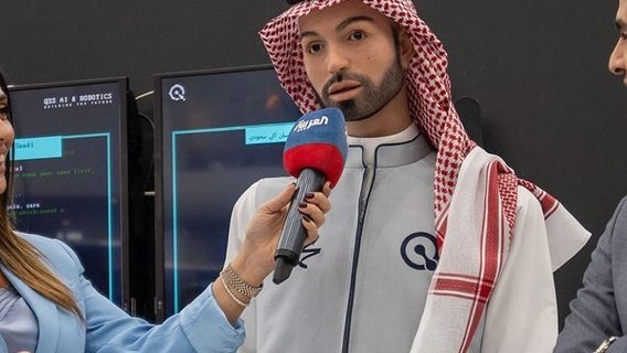 Перший саудівський гуманоїдний робот Мухаммед розпускав руки на своїй презентації