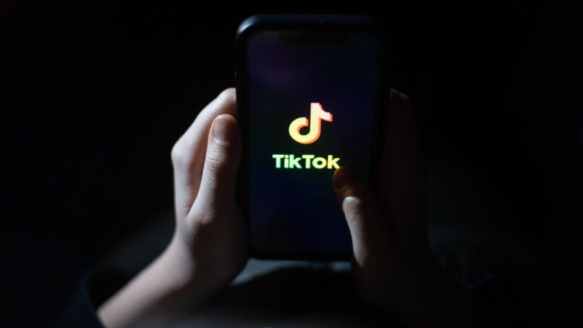 Бывший министр финансов США тоже хочет приобрести TikTok: почему это популярное приложение является таким лакомым куском