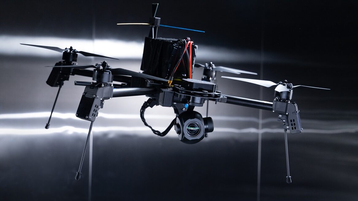 Frontline Robotics представила дрон-розвідник «Зум 3.0» із дальністю до 15 км та корисним навантаженням до 3 кг