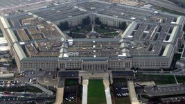 Подозреваемый в утечке данных Пентагона начал публиковать секретные документы в первые 48 часов вторжения россии в Украину