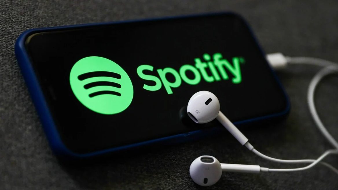 Spotify вперше за 12 років підіймає ціну на Premium-підписку. Кого це торкнеться